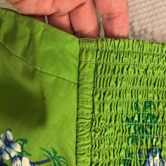 Hollister strapless Hawaiian lime green mini dress with blue flowers. Size Med - Picture 12 of 13